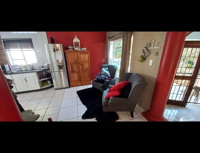 4 BEDROOM HOUSE RENTED IN MONUMENT PARK